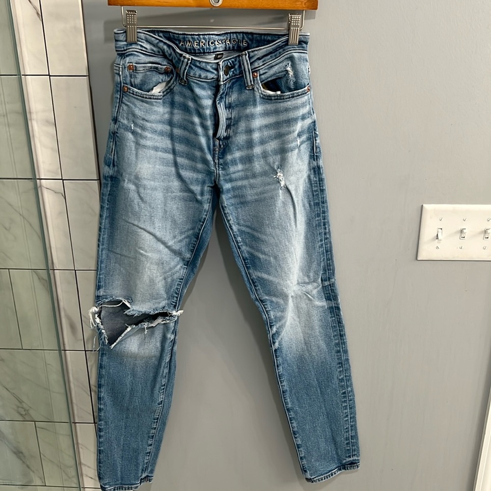 Men’s American Eagle Athletic Skinny Size 29x32